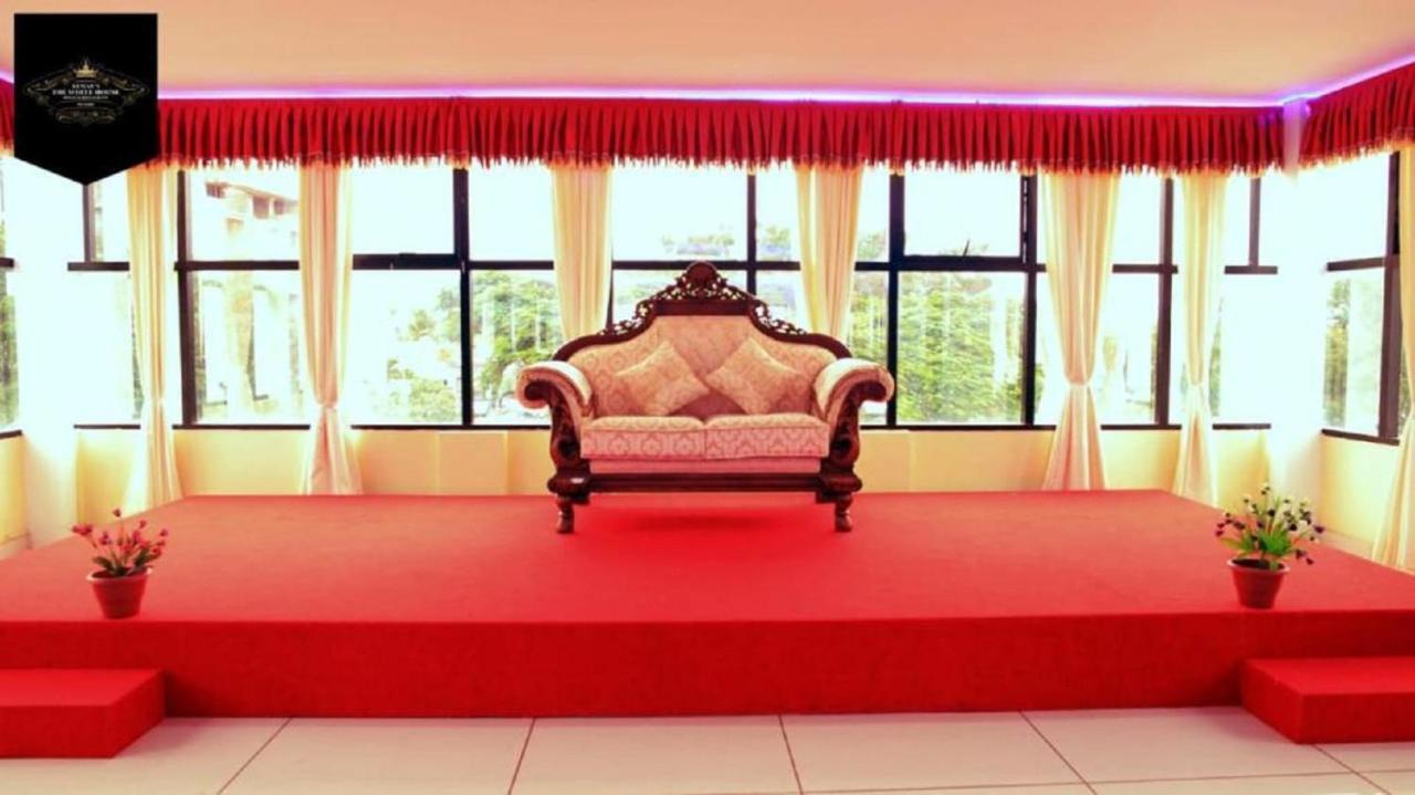 Kumar'S The White House Hotel Mysore Buitenkant foto